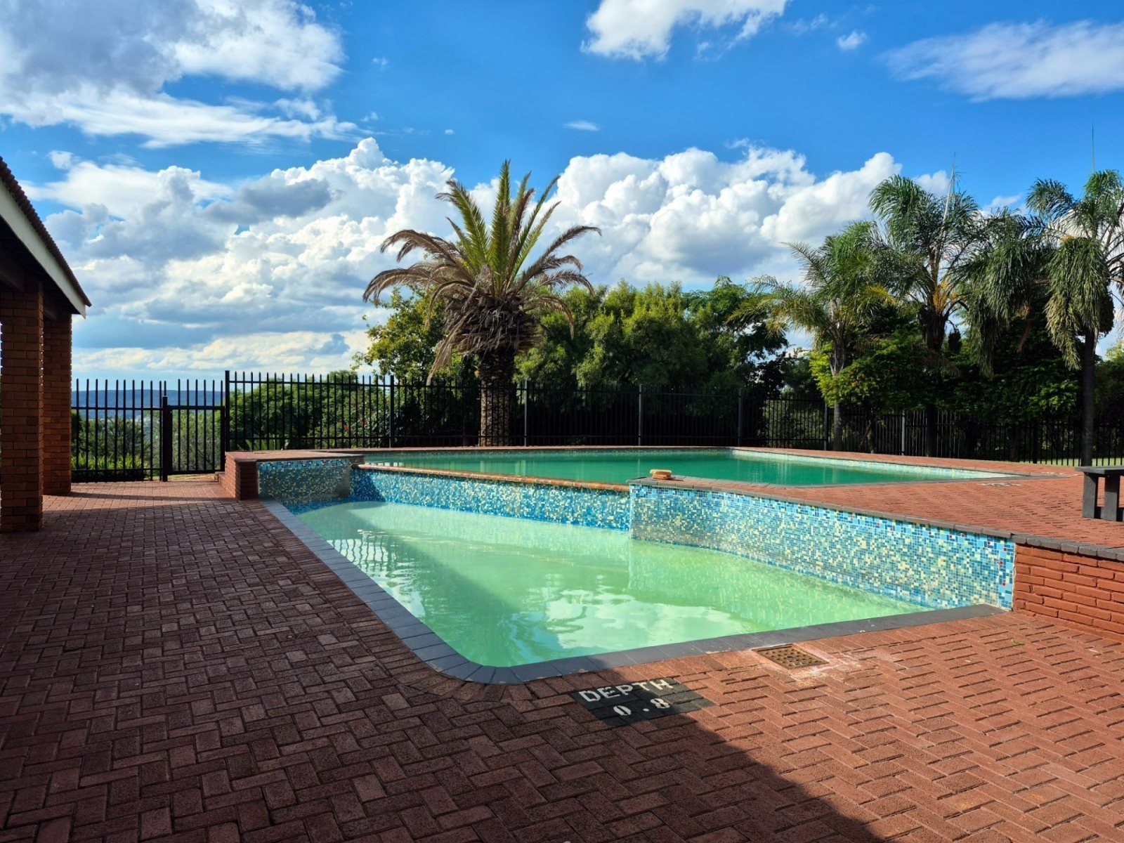 Newly Renovated 2 Bedroom Apartment to Rent at Chambord Apartments, La Montagne, Pretoria